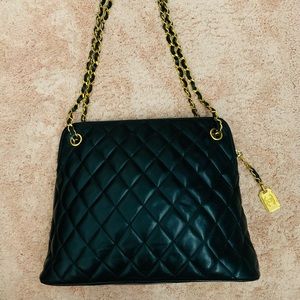 Chanel Vintage 1980s Quilted Black Leather Bag
